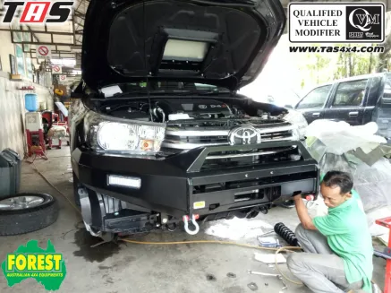 Hillux Revo 2015+ BUMPER DEPAN TOYOTA HILLUX REVO NO LOOP FOREST 5 bumper_depan_forest_no_loop_toyota_hillux_revo_3