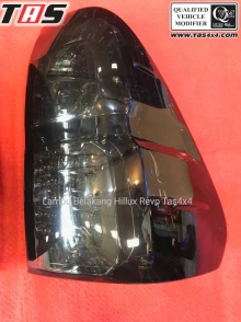 Hillux Revo 2015+ LAMPU BELAKANG TOYOTA HILLUX REVO  2 lampu_blkng_revo_2