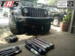 Jeep Wrangler JK/TJ SUSPENSI IRONMAN SHOCK DEPAN BELAKANG JEEP WRANGLER 1 suspensi_ironman_shock_depan_belakang_jeep_wrangler_tas4x4