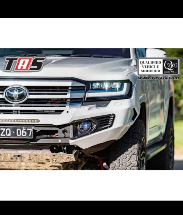 Landcruiser Vx 200 BULLBAR TOYOTA LC300 RHINO 3 whatsapp_image_2024_10_26_at_13_39_20_1